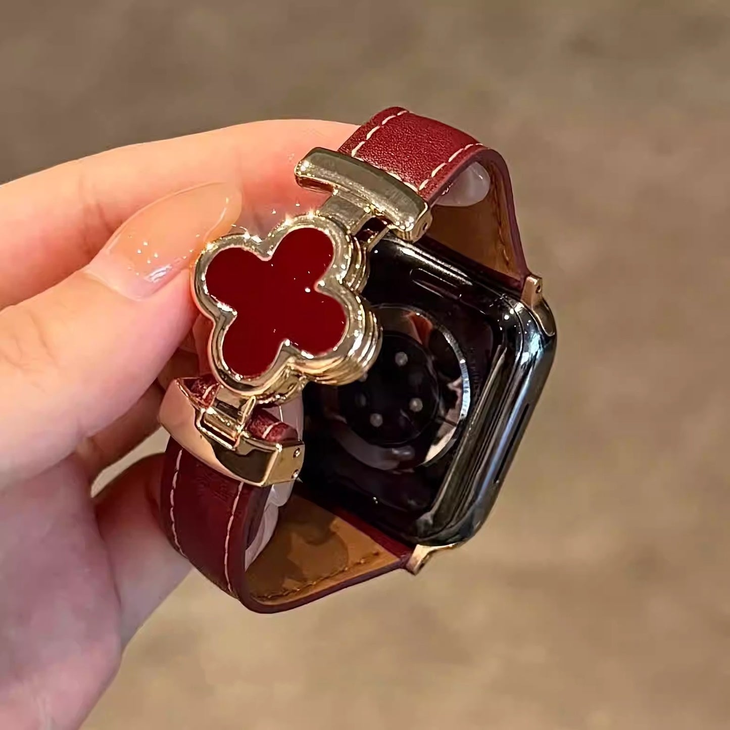 Elegant Lucky Flower Leather Strap For Apple Watch