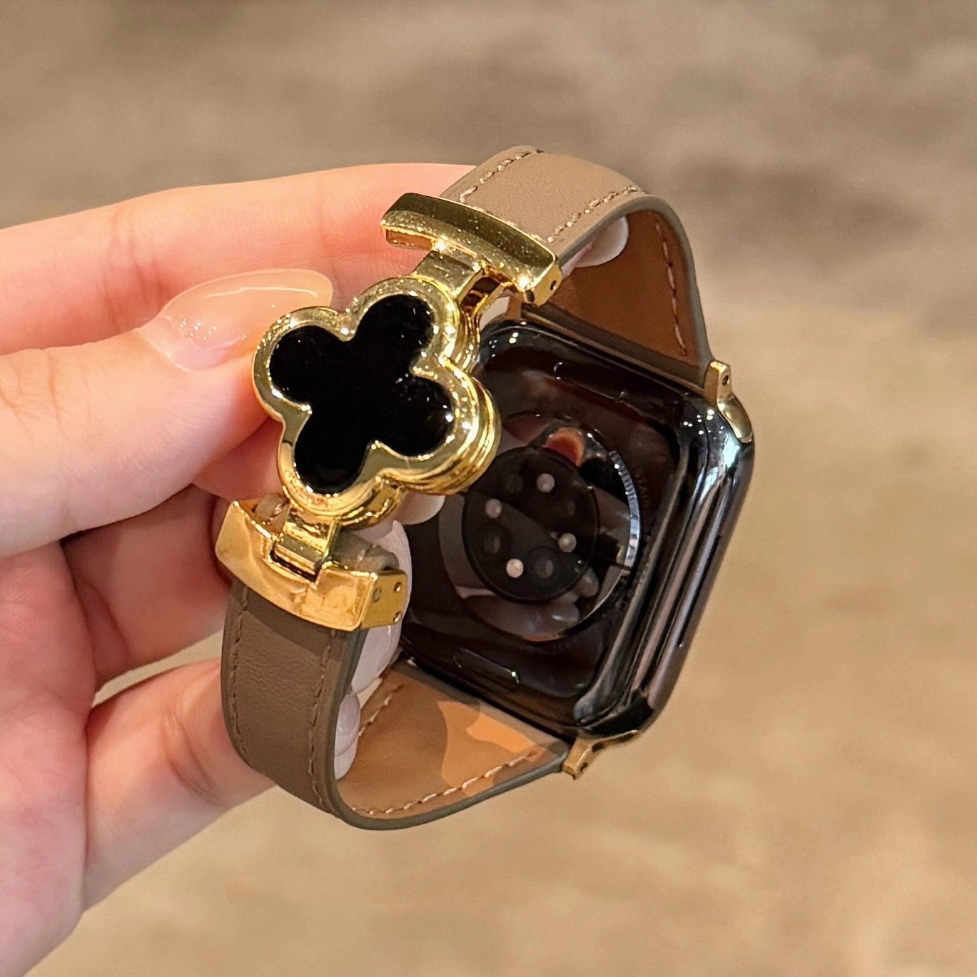 Elegant Lucky Flower Leather Strap For Apple Watch