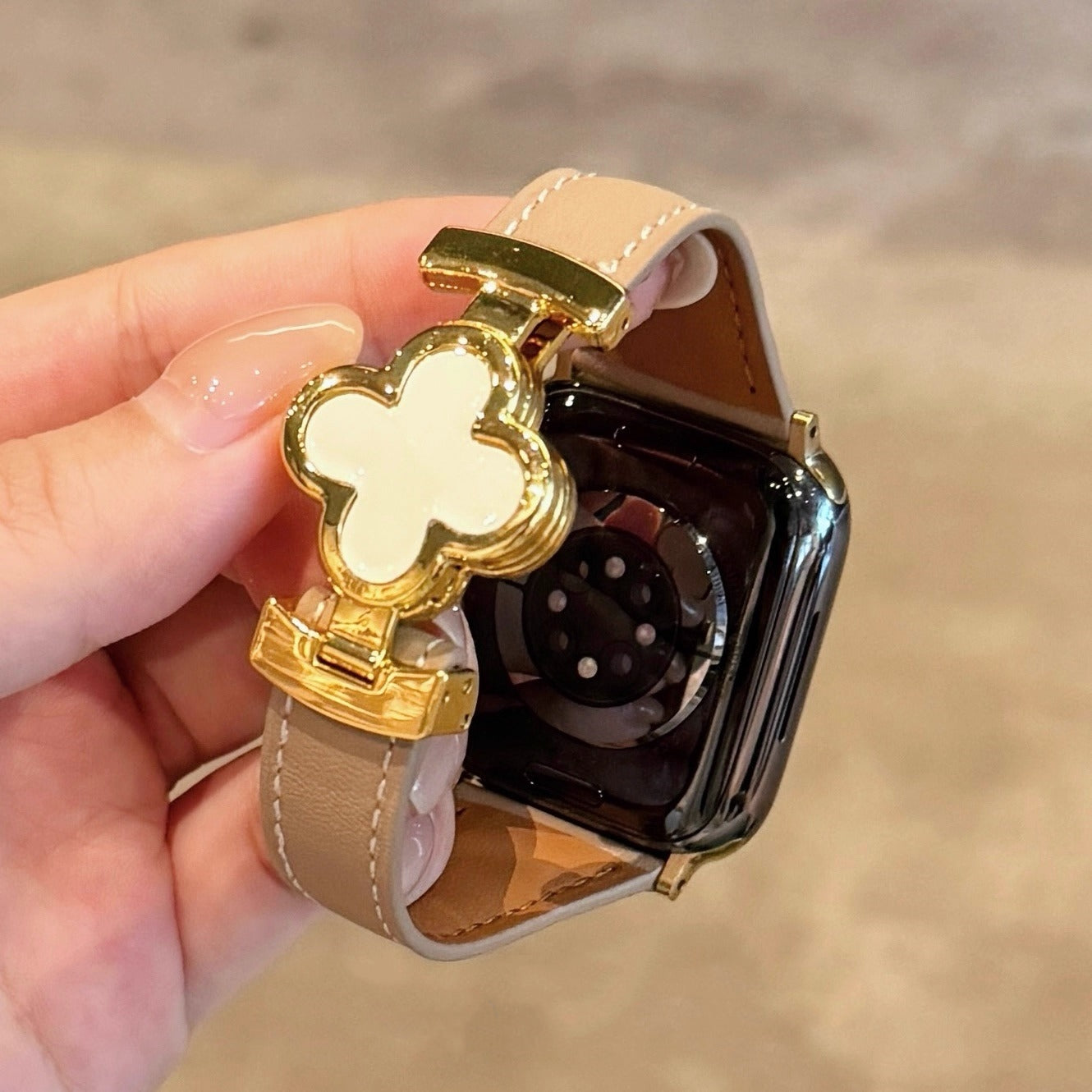 Elegant Lucky Flower Leather Strap For Apple Watch