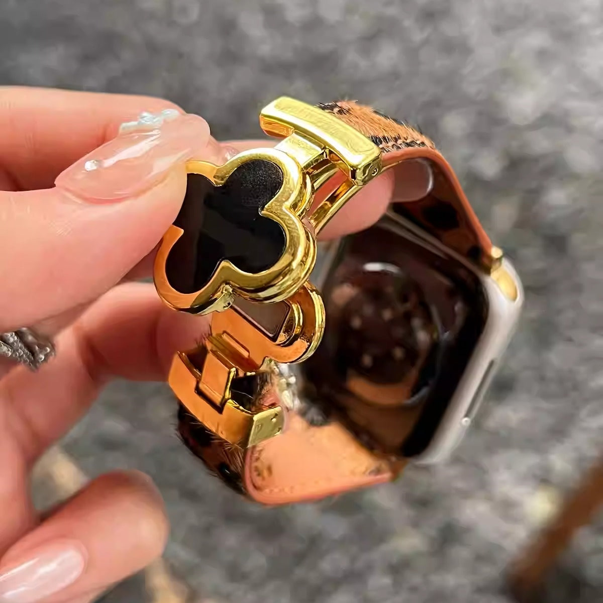 Lucky Lederarmband für Apple Watch